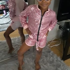 Girls pink sequin two piece set *NEW*